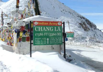 Ladakh in Nine: Snow, Lakes & Valleys