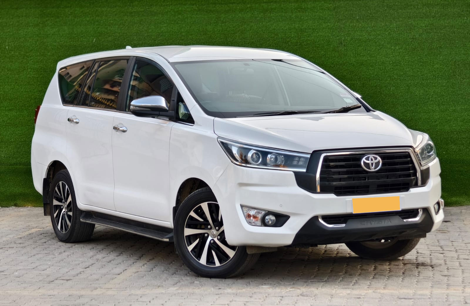 Innova Crysta Taxi