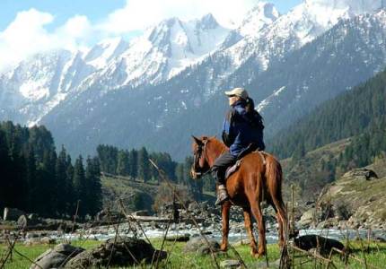 Kashmir Majesty Tour: 9-Days Special